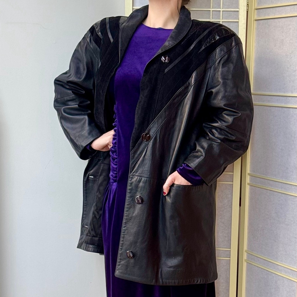 Vintage 80's Black Leather Jacket with Bold Graphic Design Size L